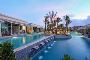 Bazén v ubytování CRAFT Resort & Villas, Phuket Town nebo v jeho okolí