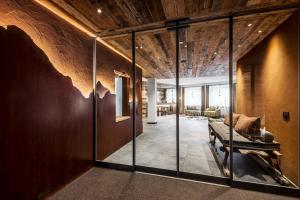 A seating area at Hotel Gran Ciasa