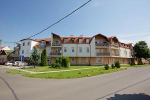 The building in which Az apartmant is located