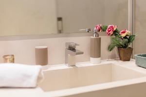 A bathroom at Preciosas Vistas a Catedral