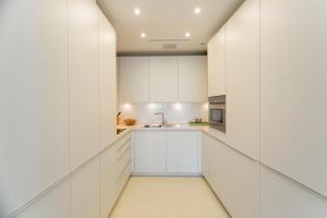 A kitchen or kitchenette at Preciosas Vistas a Catedral