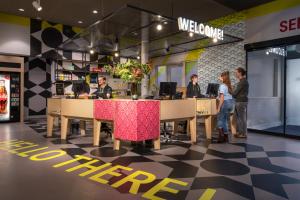 Gäste, die in der Unterkunft Stayokay Hostel Amsterdam Oost übernachten