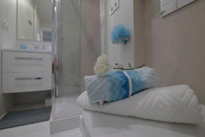 Kúpeľňa v ubytovaní WLR Apartments - Świętokrzyska I + 26 fotografií