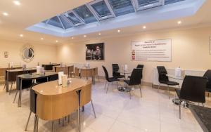 Gallery image of Royal London Hotel By Saba in London