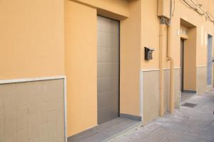 アルゲーロにあるLa Posentoの建物脇の扉