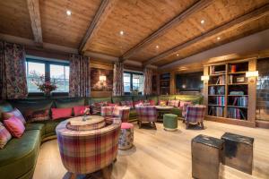 Predel za sedenje v nastanitvi Kitzbühel Lodge