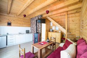 Kuchyň nebo kuchyňský kout v ubytování Holiday homes Piralo
