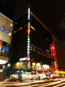 Imagen de la galería de 東鑫商務旅館Eastern Star Hotel, en Taipéi