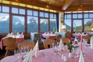 Restaurace v ubytování Hotel-Gasthof Nutzkaser
