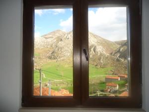 A general mountain view or a mountain view taken from Az apartmant