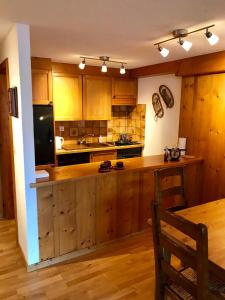 Η κουζίνα ή μικρή κουζίνα στο Central, Cosy, Sunny & Sauna