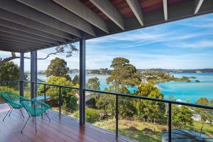 
A balcony or terrace at Hillcrest Views of Wagonga
