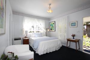 Säng eller sängar i ett rum på Seagull Inn Bed & Breakfast