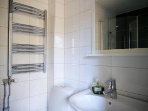 Baðherbergi á Ödevata Gårdshotell