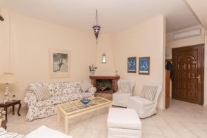 Posezení v ubytování Luxury 2-floor villa