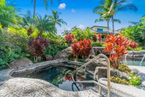 Swimmingpoolen hos eller tæt på Mauna Lani Palm Villas