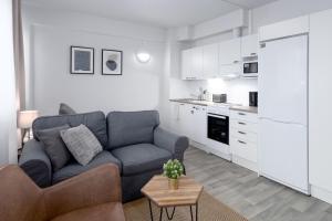 Kuchyň nebo kuchyňský kout v ubytování Forenom Serviced Apartments Rauma Kaivopuisto