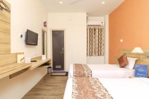 Gallery image of Hotel R B International in Varanasi