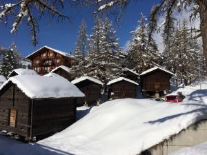 Fotografie z fotogalerie ubytování B&B Haus Granit Saas Grund v destinaci Saas-Grund + 37 fotografií