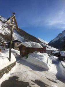 Fotografie z fotogalerie ubytování B&B Haus Granit Saas Grund v destinaci Saas-Grund