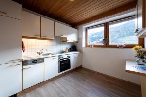 Kuchyň nebo kuchyňský kout v ubytování Familie Sponring - Maxnhagerhof