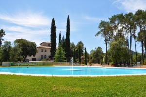 The swimming pool at or close to La Torre del Vilar
