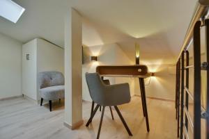 Villa Erizio, a bucolic and urban break的休息区
