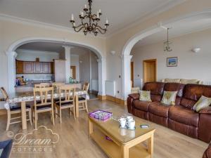 Χώρος καθιστικού στο Beach View Apartment 2
