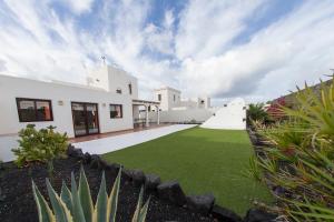 Zahrada ubytování Villa Sunset Faro Deluxe & Spa Pool