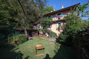 カンネロ・リヴィエーラにあるla vecchia casa rosaの家