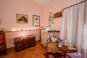 Postel nebo postele na pokoji v ubytování Villa Nuba,con private SPA room, camino a legna ogni comfort, in campagna a due passi dal cuore del centro storico di Perugia + 35 fotografií
