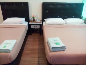 Postel nebo postele na pokoji v ubytování BINKHALED HOTEL + 30 fotografií