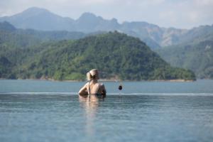 Gallery image of Mai Chau Hideaway Lake Resort in Mai Châu