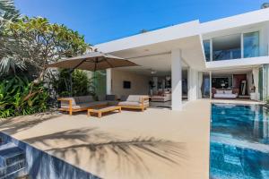 Hồ bơi trong/gần Oceanique Villas