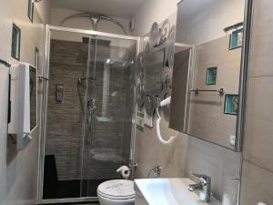A bathroom at EcoHouse & BioVeg Café
