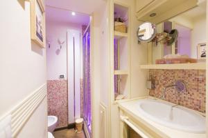 Kúpeľňa v ubytovaní Pantheon Romantic Loft