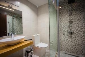 Vannituba majutusasutuses AuRoom Bakuriani Resort