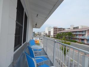 Balkón nebo terasa v ubytování Sun 'n Fun Motel