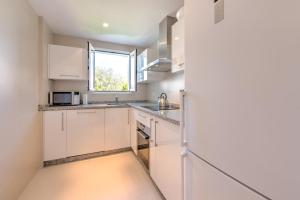 Kuchnia lub aneks kuchenny w obiekcie Luxury Penthouse Puerto Banús RDR403