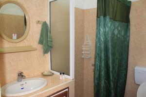 Koupelna v ubytování LeBovallon B&B