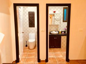 Kylpyhuone majoituspaikassa La Plume