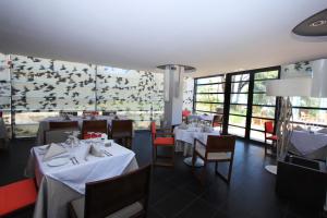 Posezení v ubytování Hôtel Souani ( Al Hoceima Bay)
