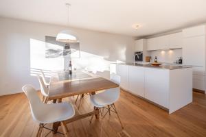 Kuchyň nebo kuchyňský kout v ubytování LAAX Homes - Casa Foppa