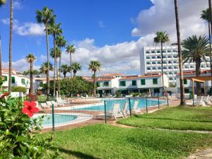 Bazén v ubytování MASPALOMAS - Area Ciudad nebo v jeho okolí