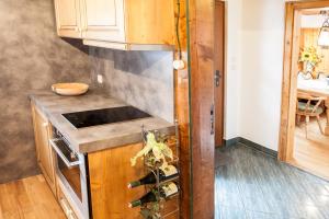 Kuchyňa alebo kuchynka v ubytovaní Chalet Appartement Alpenherz
