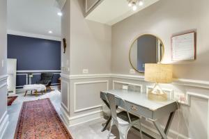 Gambar di galeri bagi Ruby Room di Chicago