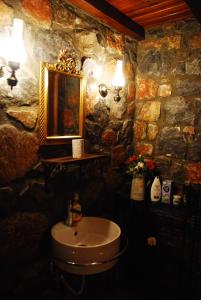 Phòng tắm tại KALINORISMA EXCLUSIVE SHALET όμορφες διακοπές