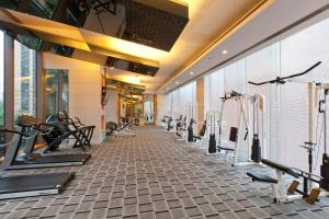 The fitness centre and/or fitness facilities at Rambler Garden Hotel
