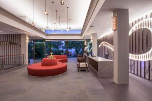 Posezení v ubytování Ramada Resort by Wyndham Khao Lak
