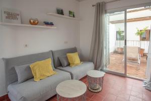 Część wypoczynkowa w obiekcie Casas de Sevilla - Casa Sevillana Harinas26